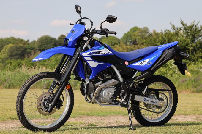 YAMAHA WR125R 　めちゃくちゃ気持ちイー！　高性能　POWERBOXパイプ販売開始です ！　すでに事前予約で売り切れ間近・・・